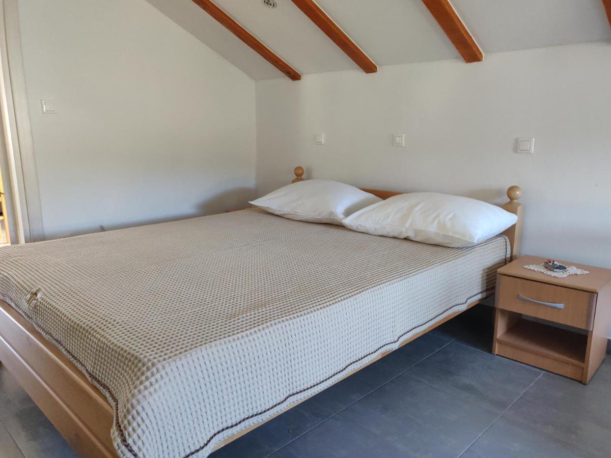Guest House Maslina Vinisce Ngoại thất bức ảnh