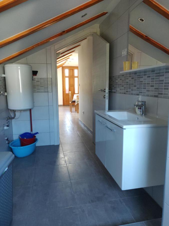 Guest House Maslina Vinisce Ngoại thất bức ảnh