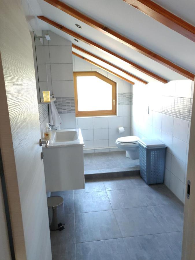 Guest House Maslina Vinisce Ngoại thất bức ảnh